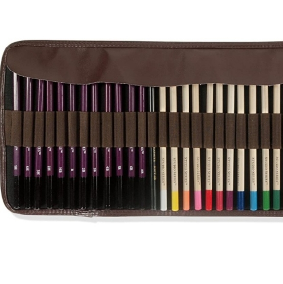 Studio Series Canvas Pencil Wrap W/Artist Colored Pencils - Picture 10 of 15